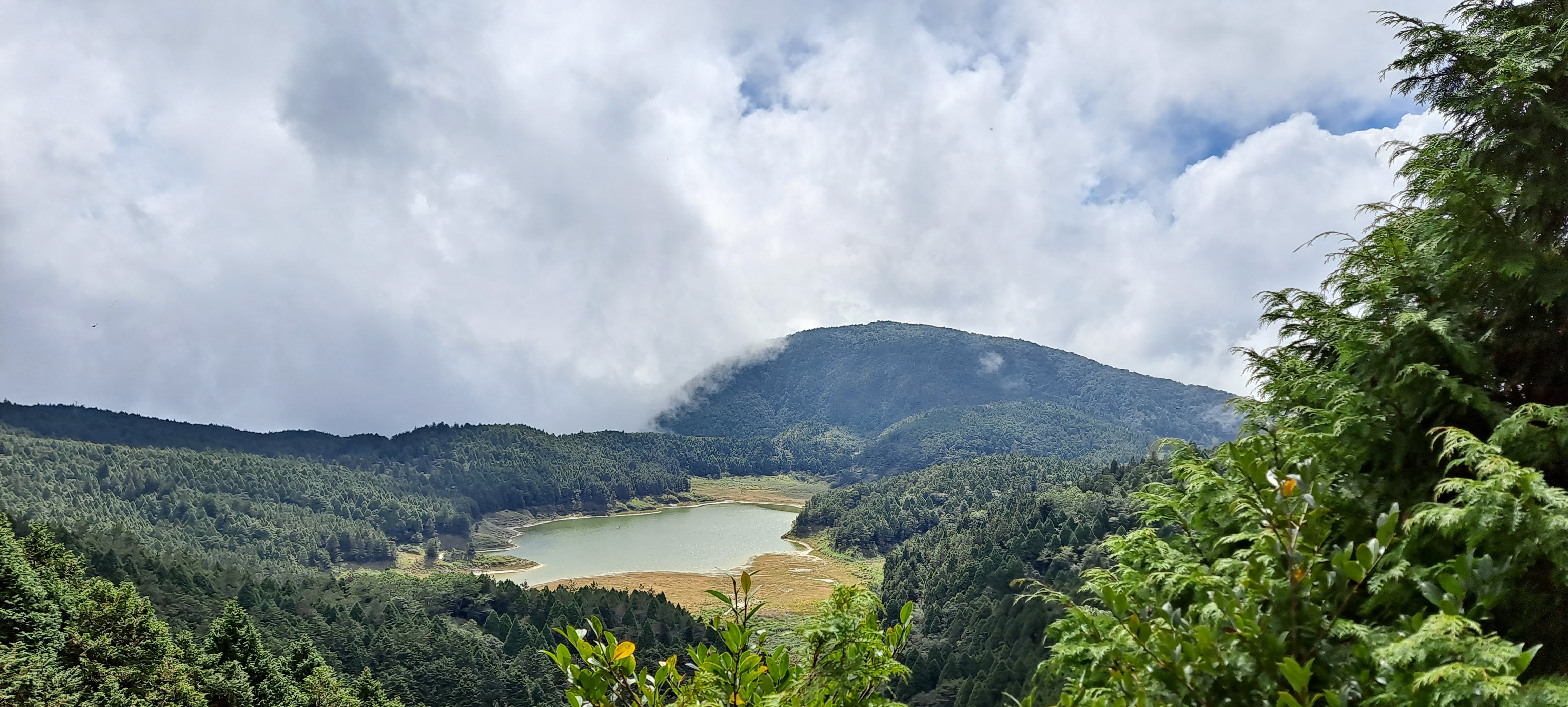 Featured image of post 宜蘭太平山一日遊：翠峰湖＆檜木原始林步道＆鳩之澤